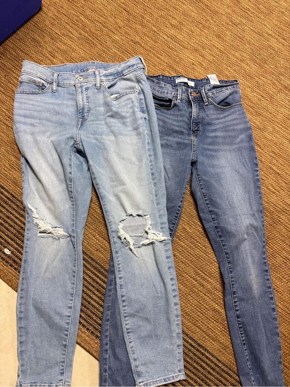 Levis and Lucky brand Light Blue & Medium Blue Skinny Jeans Duo